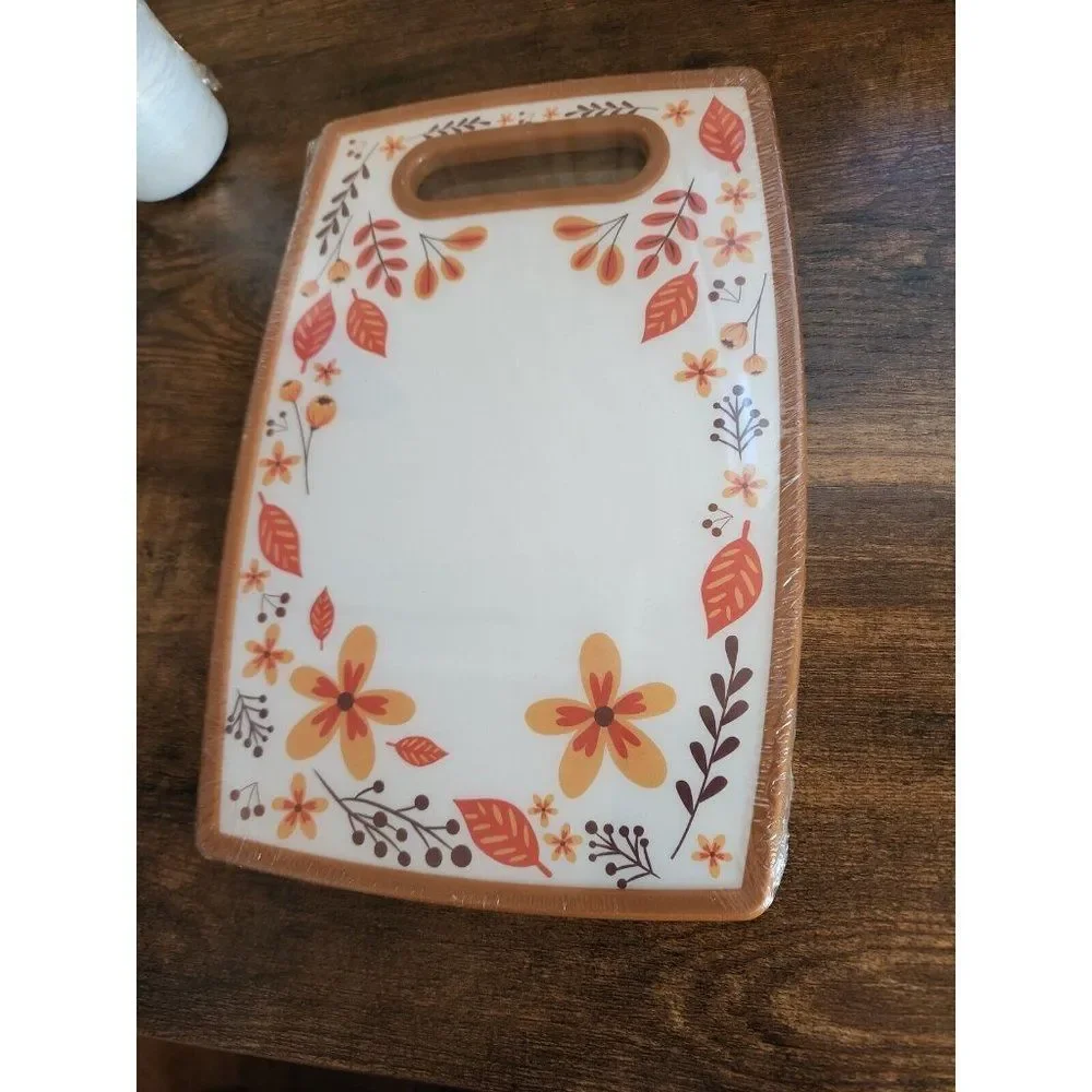 Cutting Board  Autumn Leaf Design - Picture 3 of 5